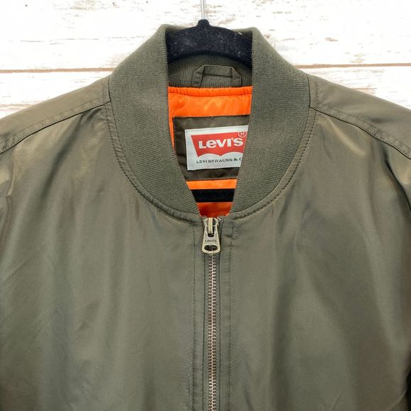 Levi's Men's Ma-1 Flight Jacket - Picture 2 of 6